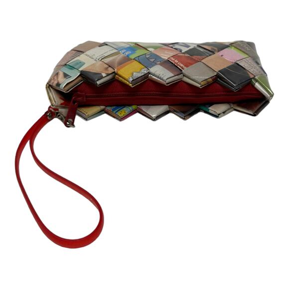 ECOIST Woven Wrappers Recycled Magazine Zippered Wristlet Clutch Purse - Picture 5 of 10